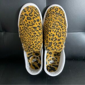 Nike Women's Leopard Print Slip-On Shoes